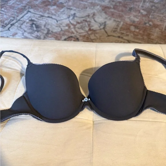 SKIMS bra - Picture 2 of 5